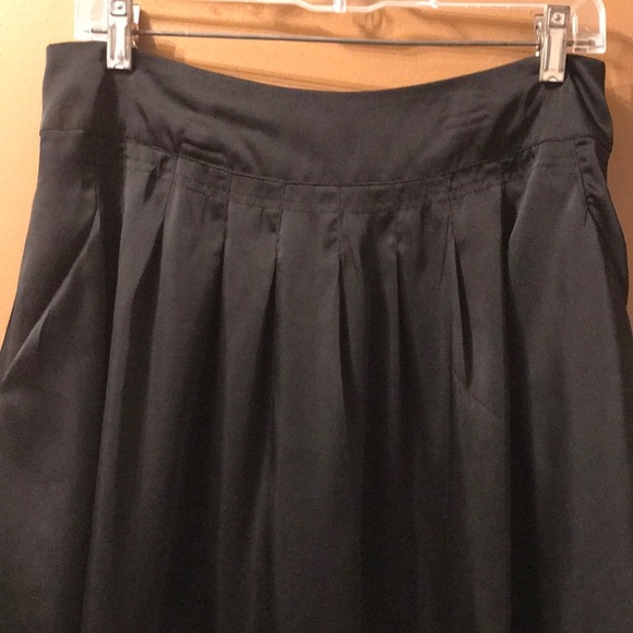 Apostrophe black skirt - Picture 2 of 3